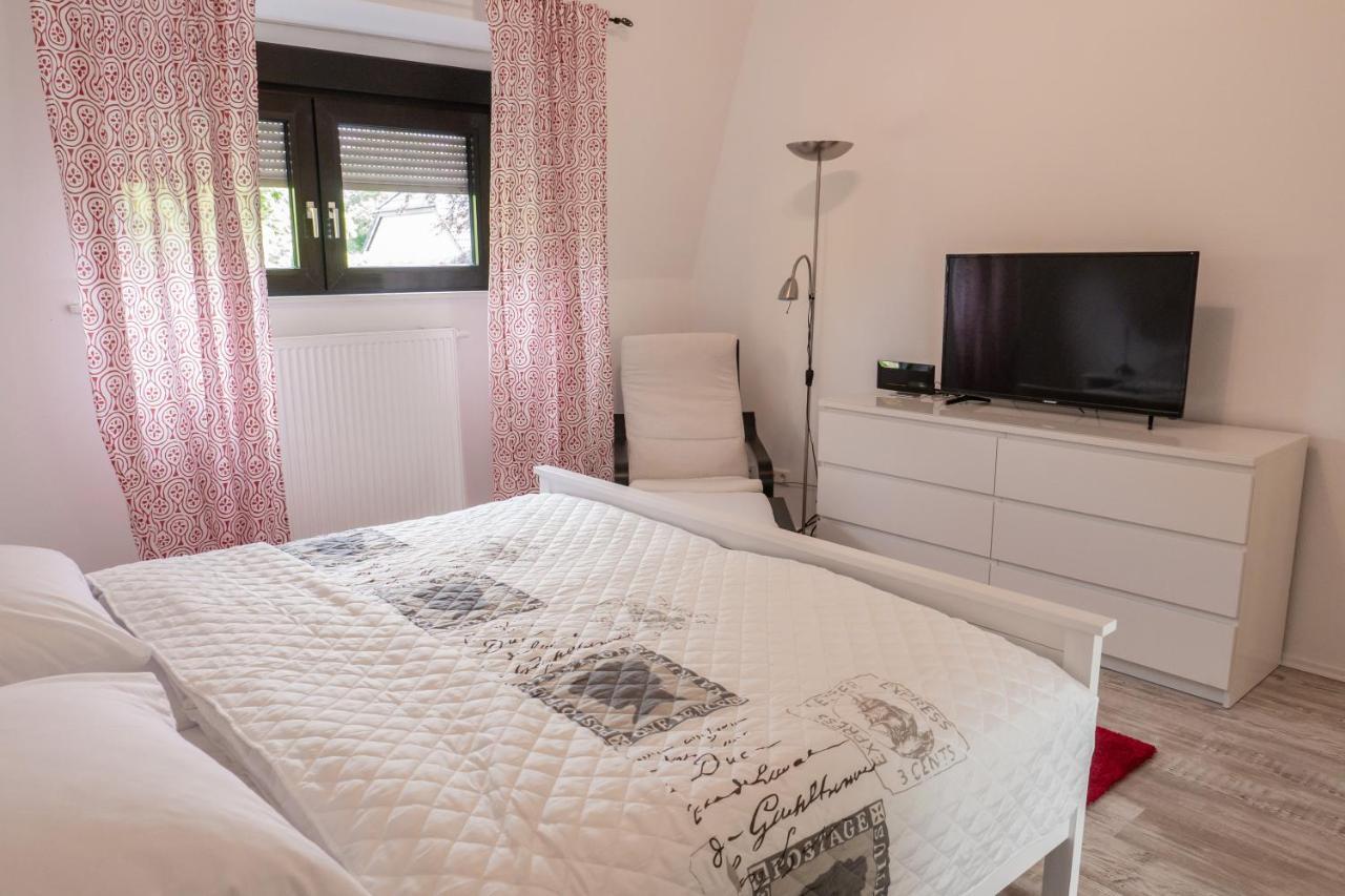 Appartment Rheinaue Дуйсбург Экстерьер фото